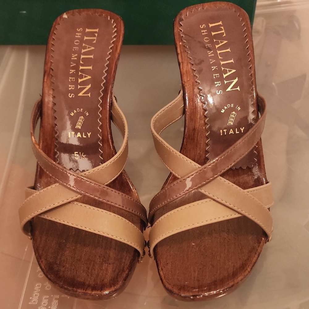 Italian Shoemakers Brown and Cream Sandals